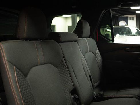 Used 2023 Honda Pilot Sport image 16