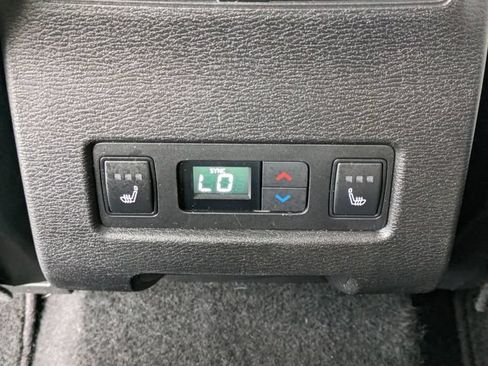 Used 2024 Mitsubishi Outlander SEL FWD image 15