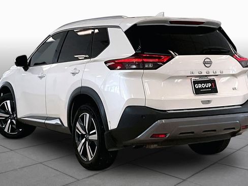 Used 2023 Nissan Rogue SL w/ SL Premium Package FWD image 10