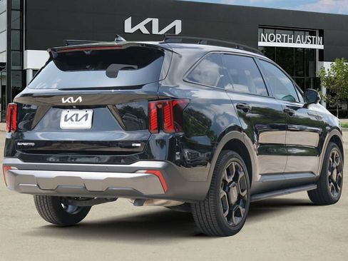 Certified 2024 Kia Sorento SX Prestige AWD/4WD image 5
