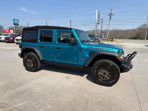 Used 2020 Jeep Wrangler Unlimited Rubicon AWD/4WD image 2