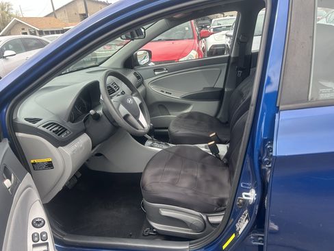 Used 2017 Hyundai Accent SE image 11