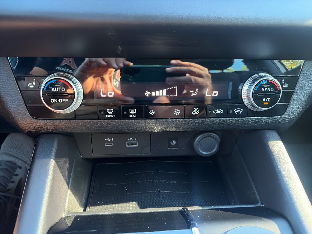 Used 2022 Mitsubishi Outlander SE AWD/4WD image 17