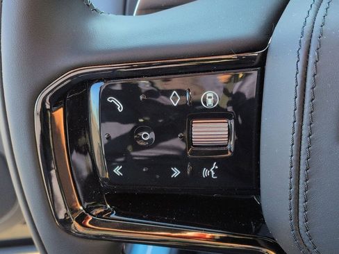 New 2026 Land Rover Range Rover Sport Dynamic SE AWD/4WD image 11