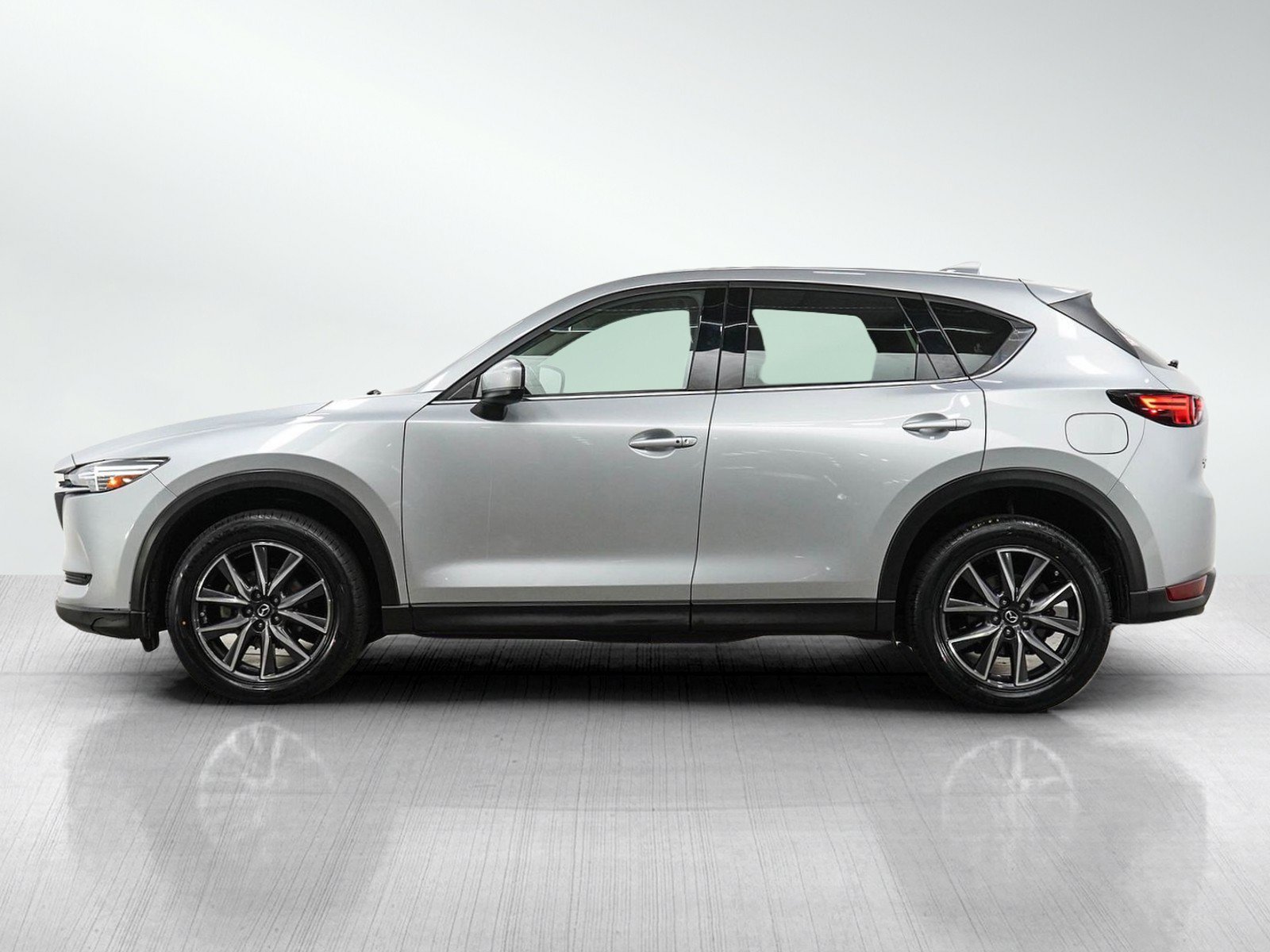 Used 2018 MAZDA CX-5 Grand Touring AWD/4WD image 2