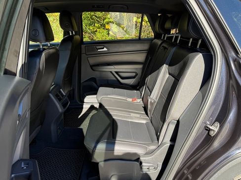 Used 2022 Volkswagen Atlas Cross Sport SE w/ Panoramic Sunroof Package image 15