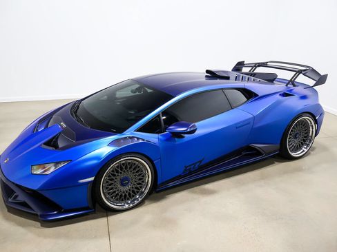 Used 2023 Lamborghini Huracan STO RWD image 14