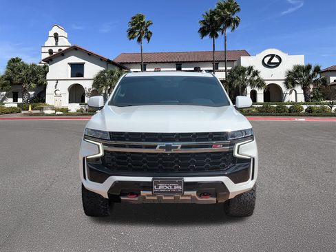 Used 2022 Chevrolet Tahoe Z71 w/ Z71 Off-Road Package AWD/4WD image 6