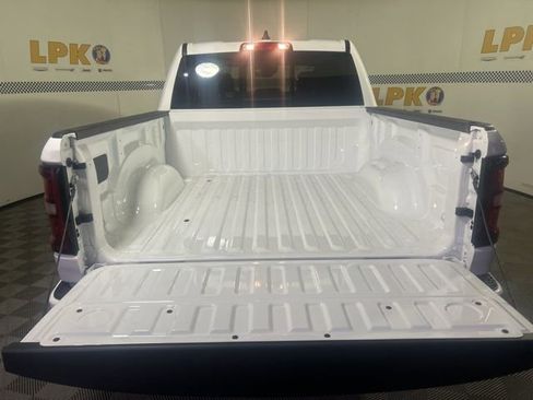 New 2026 RAM 1500 4x4 Crew Cab image 10