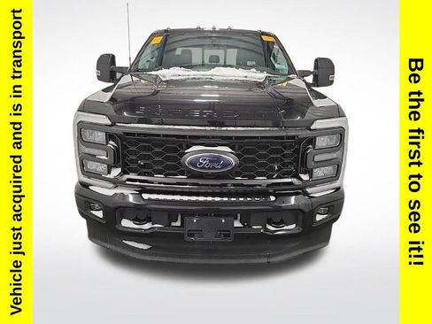 Used 2023 Ford F250 Lariat w/ Sport Appearance Package image 2