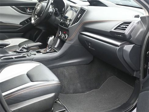 Used 2019 Subaru Crosstrek 2.0i Limited w/ Moonroof Package w/Navigation image 10