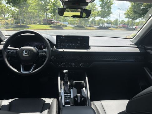 Certified 2024 Honda Accord Touring image 29