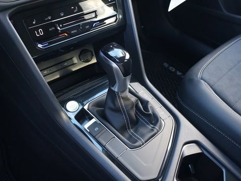 New 2026 Volkswagen Taos SE image 26