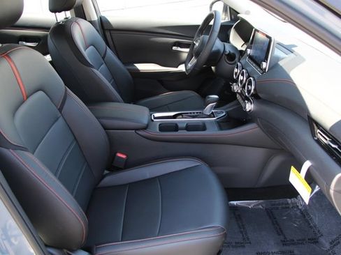 Certified 2025 Nissan Sentra SR w/ SR Premium Package FWD image 31