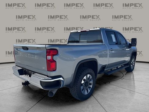 Used 2024 Chevrolet Silverado 2500 LT image 5