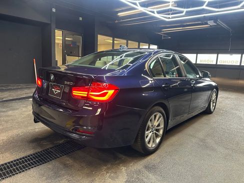 Used 2017 BMW 320i xDrive Sedan image 7