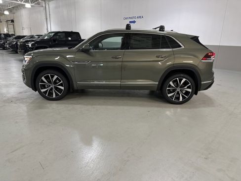 New 2026 Volkswagen Atlas Cross Sport SEL Premium R-Line AWD/4WD image 5