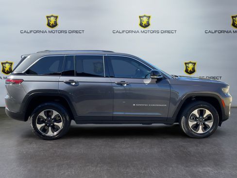 Used 2023 Jeep Grand Cherokee 4WD 4xe image 4