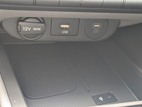 New 2026 Hyundai Elantra SEL Sport FWD image 17