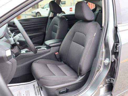 Used 2019 Nissan Altima 2.5 S image 12