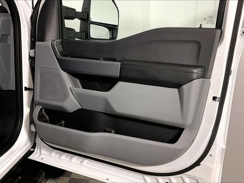 Used 2024 Ford F250 XL w/ STX Appearance Package AWD/4WD image 19
