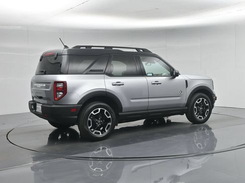 Certified 2022 Ford Bronco Sport Outer Banks w/ Tech Package AWD/4WD image 31