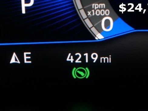 Certified 2025 Volkswagen Taos S image 15