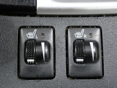 Used 2015 Toyota Highlander XLE image 23