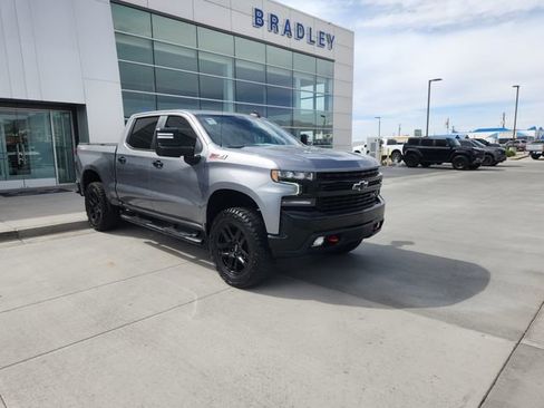 Used 2021 Chevrolet Silverado 1500 LT Trail Boss w/ Bed Protection Package image 4