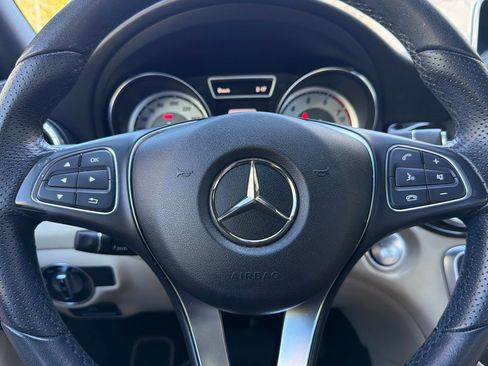 Used 2016 Mercedes-Benz CLA 250 image 35
