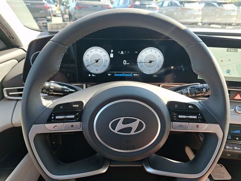New 2026 Hyundai Elantra Limited FWD image 10