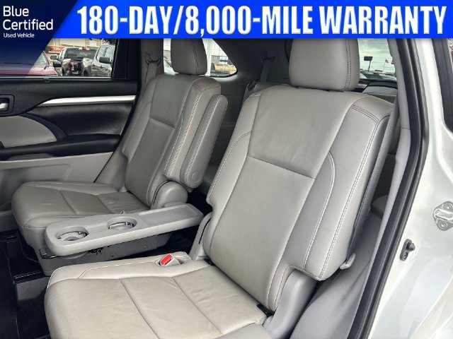 Used 2019 Toyota Highlander XLE FWD image 33