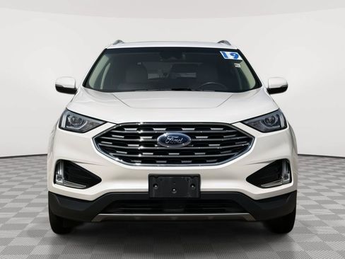 Used 2019 Ford Edge SEL w/ Equipment Group 201A AWD/4WD image 2