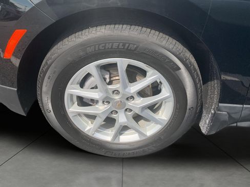 Certified 2024 Chevrolet Equinox LS FWD image 23