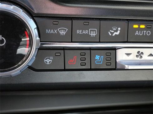 Used 2025 Ford F450 Platinum w/ Platinum Plus Package image 25