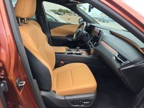 Used 2024 Lexus RX 350 Premium w/ Accessory Package (Z1) FWD image 7