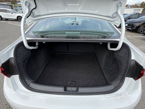 New 2026 Volkswagen Jetta SE image 22