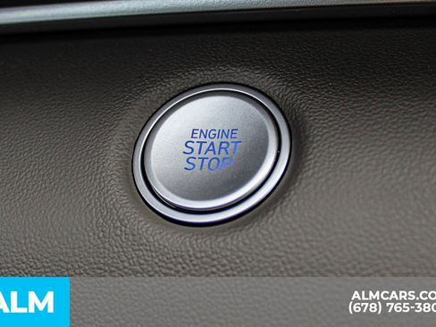 Used 2025 Hyundai Elantra Sport image 23