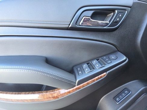 Used 2020 Chevrolet Tahoe Premier w/ Premier Plus Edition image 13