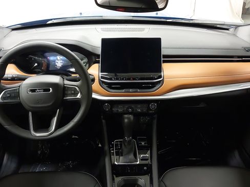 Used 2024 Jeep Compass Limited image 26