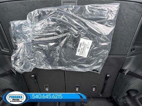 New 2025 Honda Pilot Touring image 7