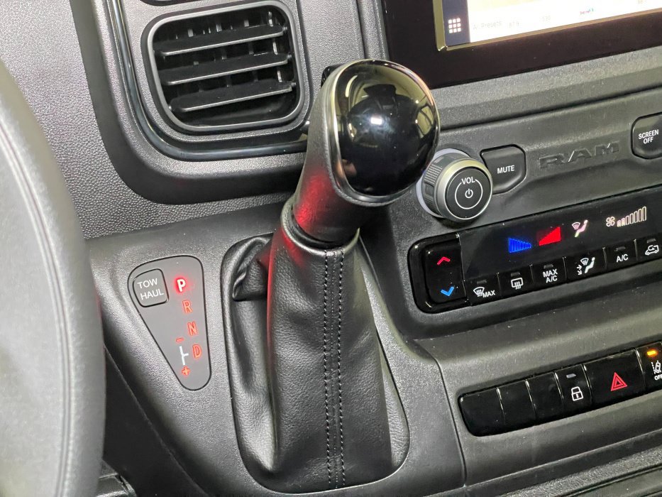 New 2024 RAM ProMaster 2500 w/ Safety Group FWD image 25