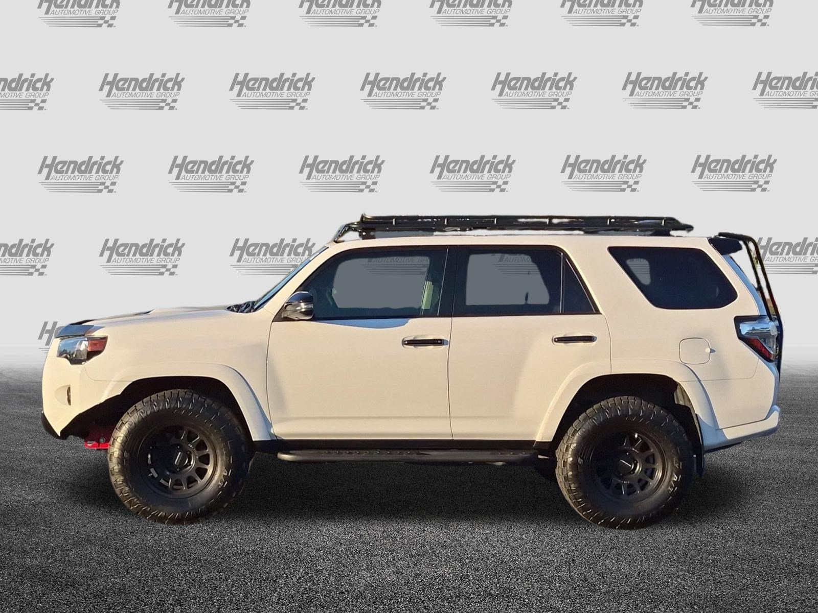 Used 2020 Toyota 4Runner Venture w/ Moonroof Package AWD/4WD image 7