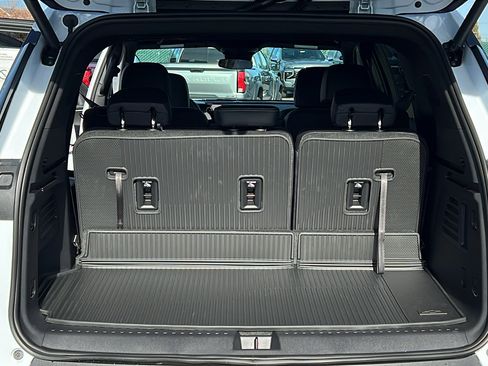 New 2026 Chevrolet Traverse LT w/ Midnight/Sport Edition image 11