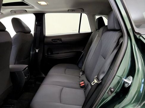 Used 2023 Toyota Corolla Cross LE w/ Moonroof Package AWD/4WD image 29