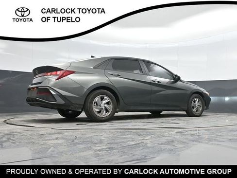 Used 2024 Hyundai Elantra SE image 36