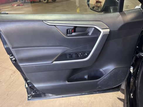 Used 2025 Toyota RAV4 LE image 23