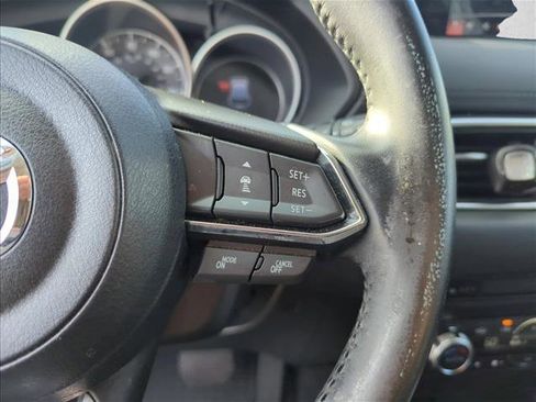 Used 2018 MAZDA CX-5 Touring w/ Preferred Equipment Package FWD image 16