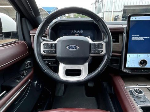 Certified 2022 Ford Expedition Max Limited RWD image 6