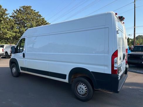 Used 2025 RAM ProMaster 2500 w/ Convenience Group image 5